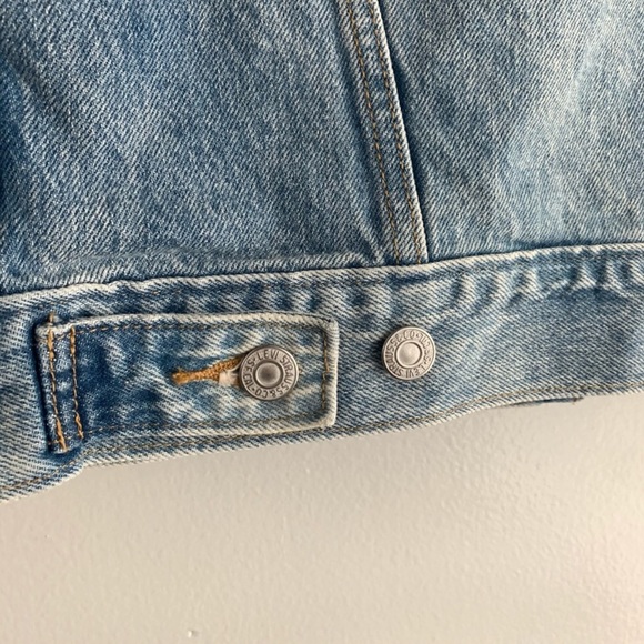 LEVIS DENIM TRUCKER JACKET S SMALL NWT - Picture 5 of 5